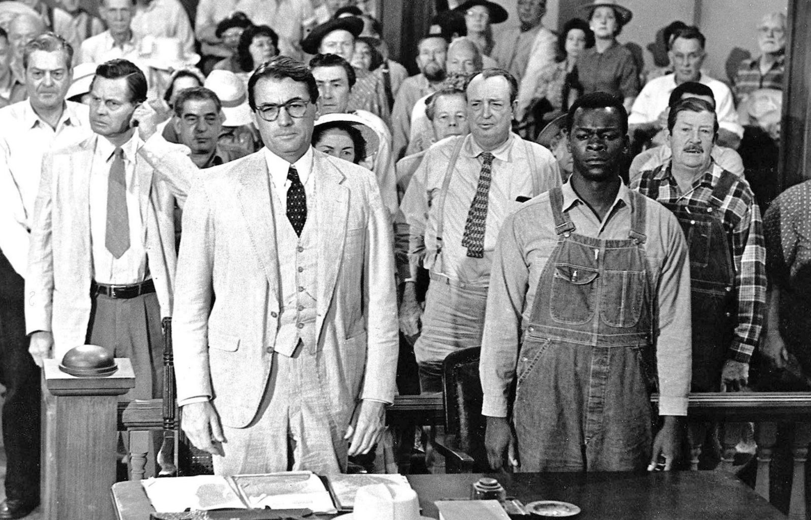 Il Buio Oltre La Siepe Significato A 60 anni dalla sua pubblicazione, “Il buio oltre la siepe” racconta